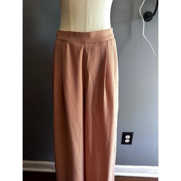 THE CLOTHING COMPANY pleated peach wide leg trousers Size Medium - Picture 5 of 7